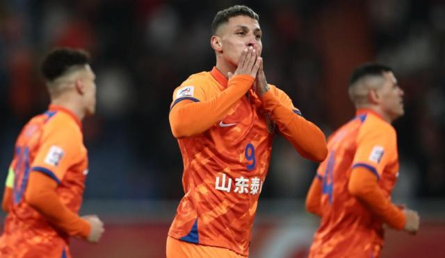 立博-泰山末轮即便输两球仍小组第一 不输4球即可出线